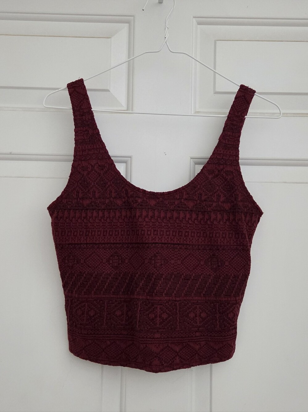 Hollister Burgundy Scoop Neck Cropped Tank
